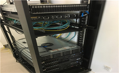 美国服务器租赁网站推荐指南