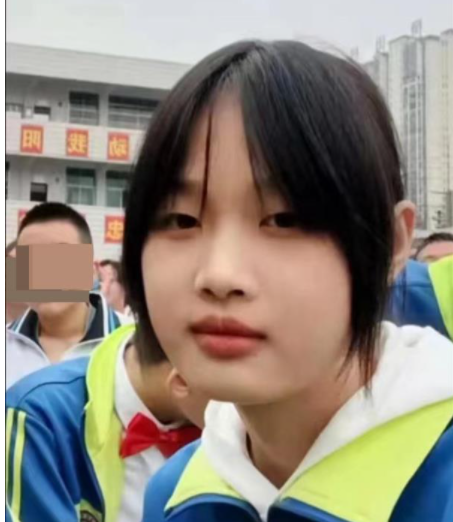 湖北恩施初三女生放学后离奇走失 父母求助网友 初三女生走失,湖北恩施初三女生