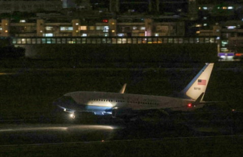 赤裸裸的挑衅!美国多名议员深夜窜访台湾 台湾,美国访台