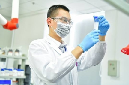 去年我国科研投入约2.79万亿元 创新能力升至世界第12位